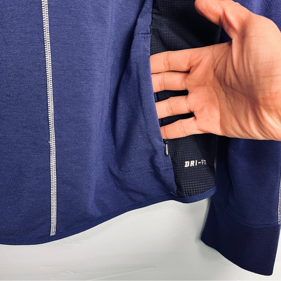 Nike Running Women M Dri-Fit Hooded Half-Zip LS Shirt Pullover Blue Lightweight - Picture 10 of 16